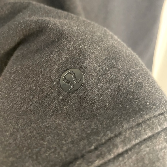 Lululemon Crew Neck High-Low Short Sleeve Top - Picture 3 of 5